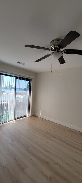 Building Photo - 862 Southwest Dr