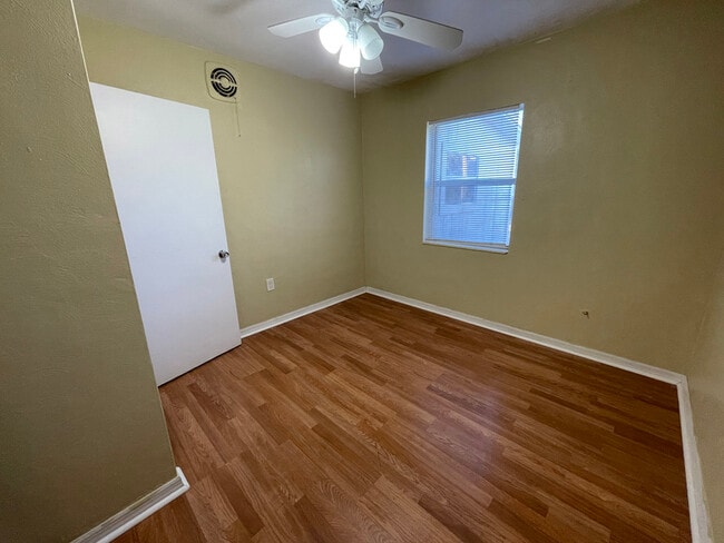 Building Photo - 1518 E Ellicott St