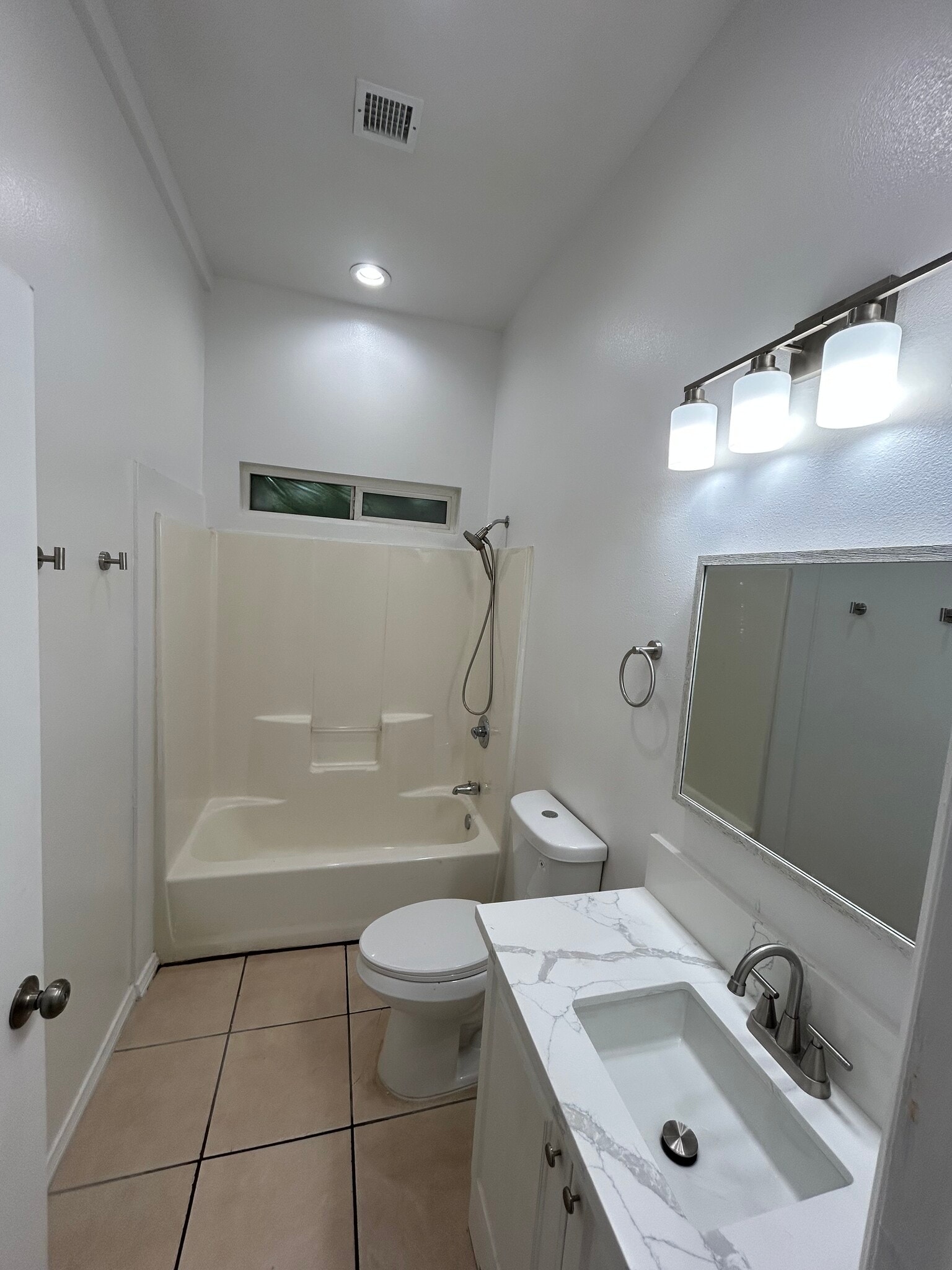Master Bathroom - 6446 Palm View Ave