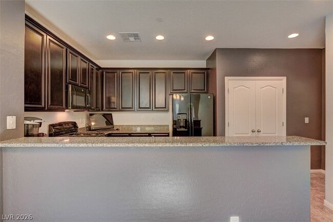 Building Photo - 7753 Lamb Silk Ct