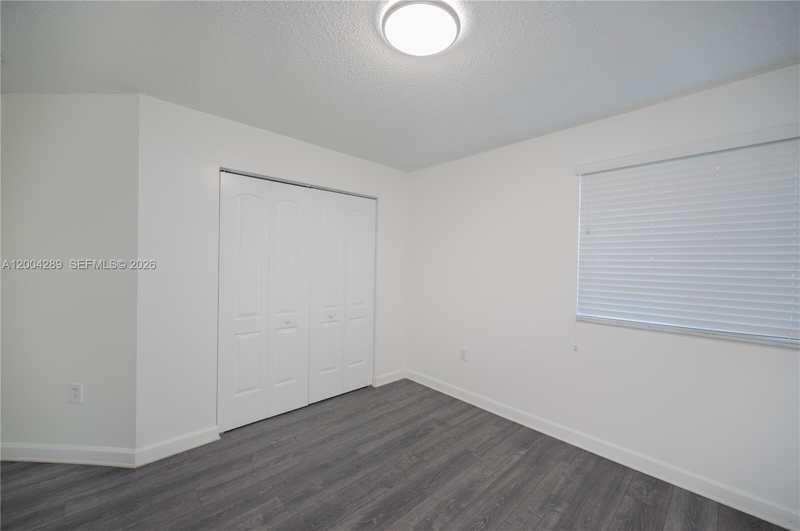 Building Photo - 5000 NW 116th Ct