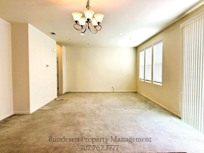 Building Photo - 1821 Woodsage Way