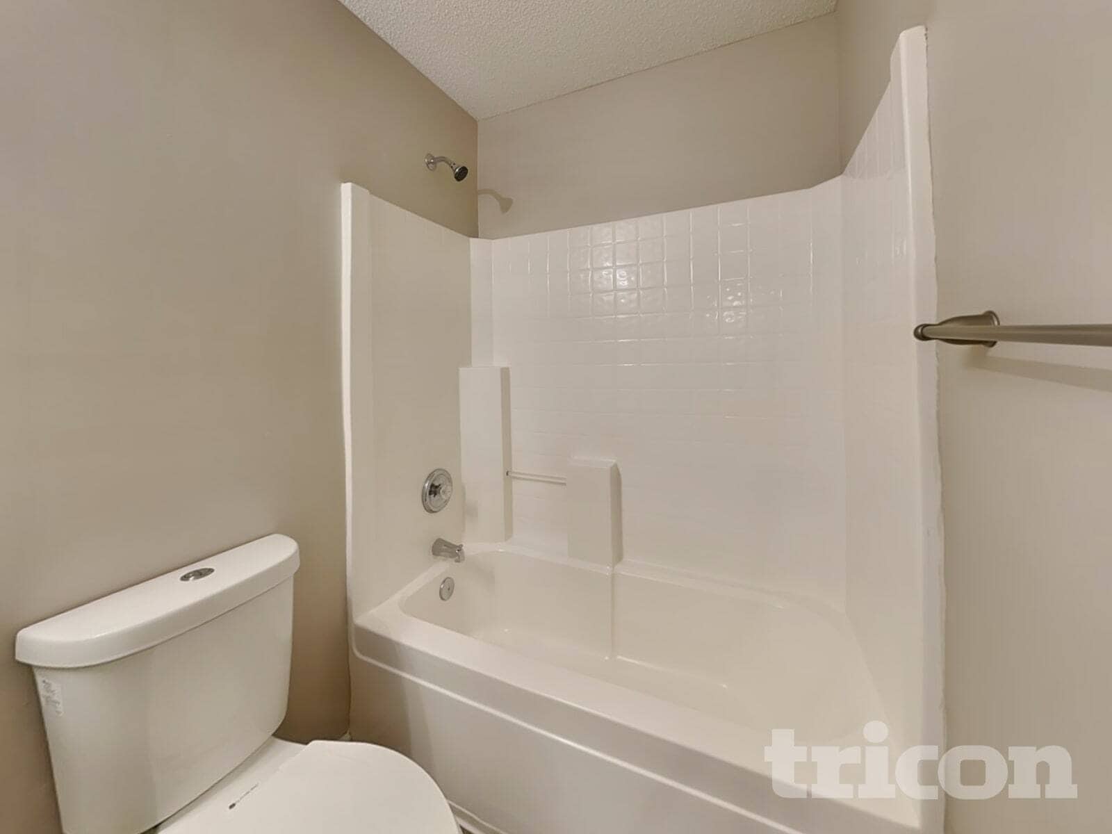 Building Photo - 186 English Hills Dr