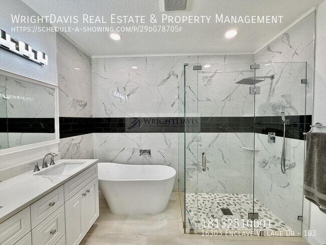Building Photo - 16303 Enclave Village Dr