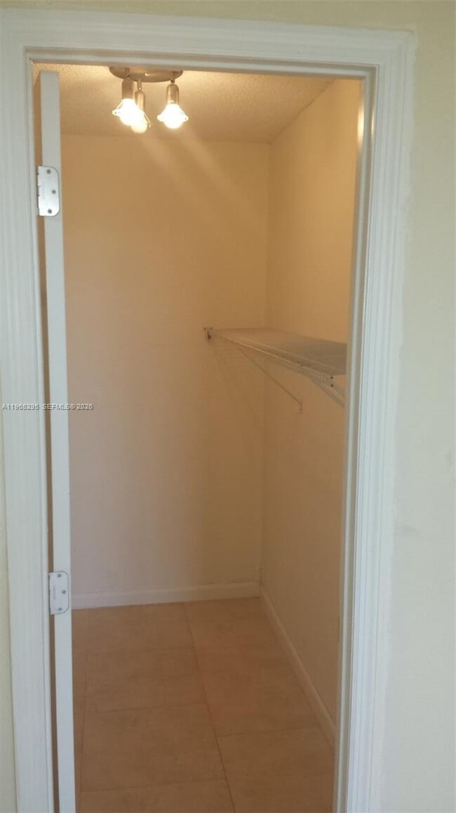 Building Photo - 492 NW 165th St