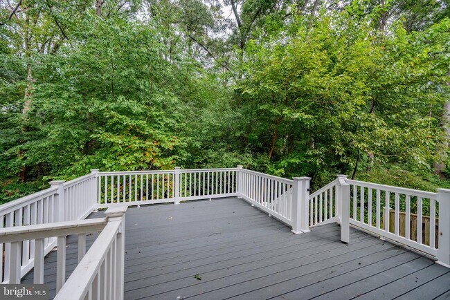 Building Photo - 616 Lions Gate Ln
