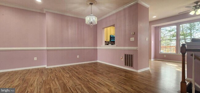 Building Photo - 3001 Cahill Ln