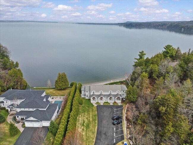 Building Photo - 38 Pebble Beach Rd