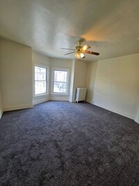 Building Photo - 742 N 6th St