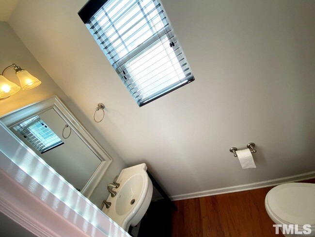 Building Photo - End Unit 3 Bedroom Townhome Morrisville RD...
