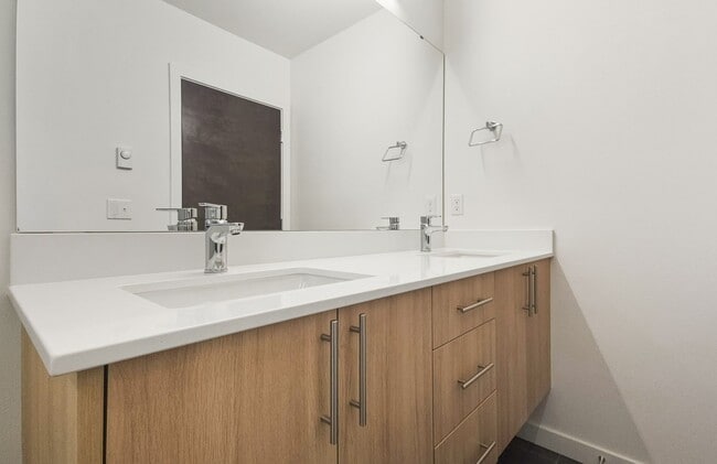 Building Photo - Brand New 3BR Home with Territorial Views