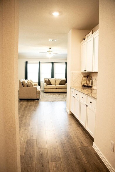 Building Photo - 109 Whitetail Wy