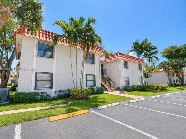 Building Photo - 9730 Hammocks Blvd