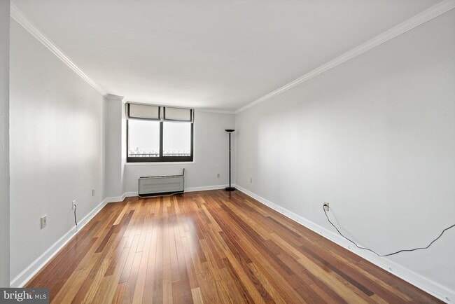 Building Photo - 1420 Locust St