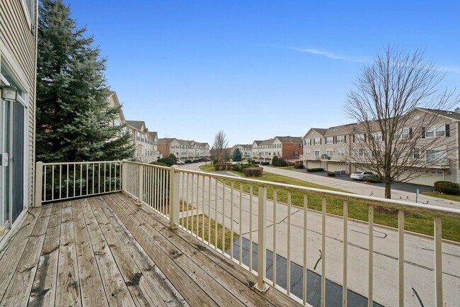 Building Photo - 760 Lambert Ln