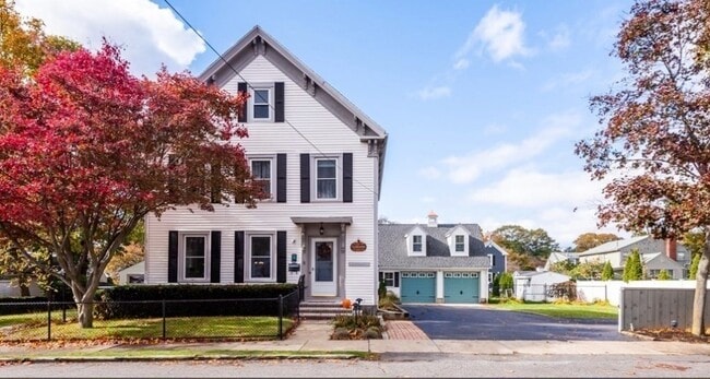 Building Photo - 8 Auburn Ct