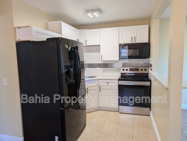 Building Photo - 8944 Temple Terrace Hwy