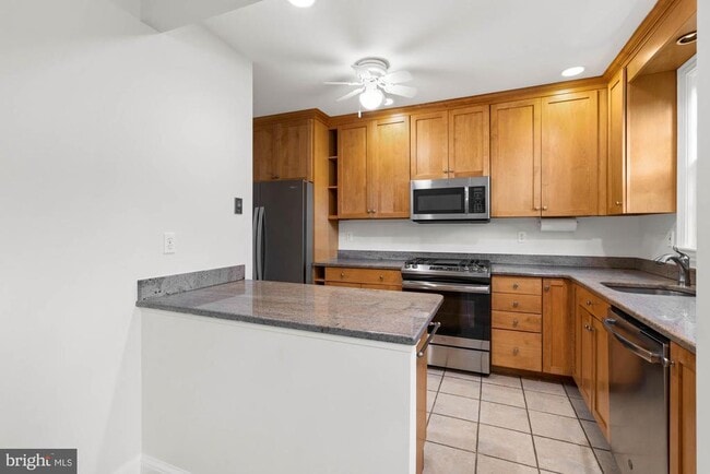Building Photo - 5222 Duvall Dr
