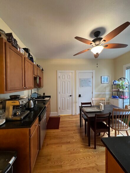 Building Photo - 121 Liberty Rd