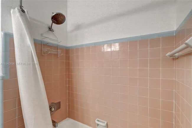 Building Photo - 1425 Madison St