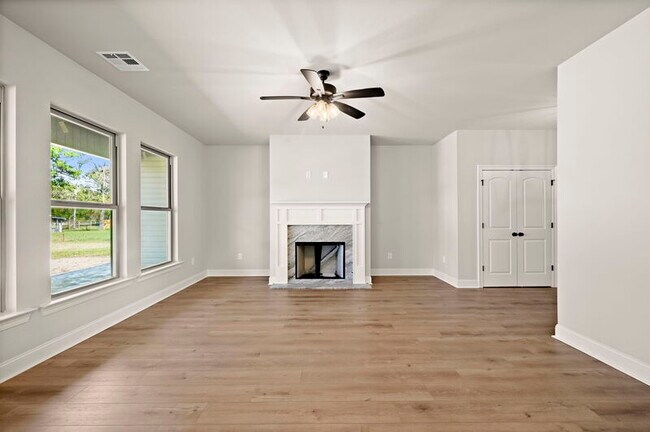 Building Photo - 30673 Dunn Rd