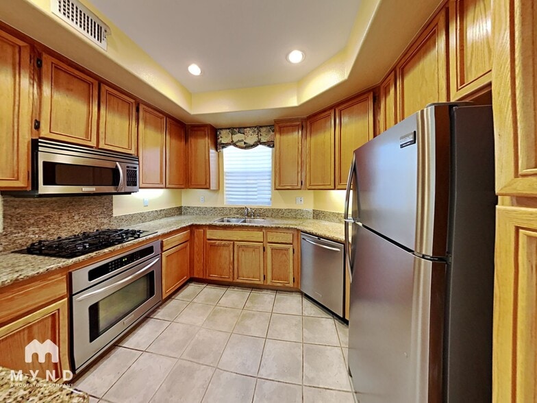 Building Photo - 6844 Adolphia Dr