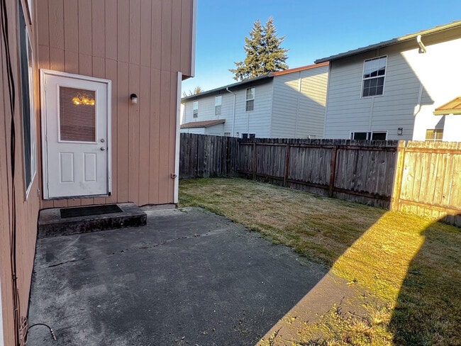 Building Photo - 2204 48th Ave