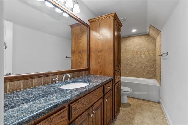 Building Photo - 389 Scenic View Dr