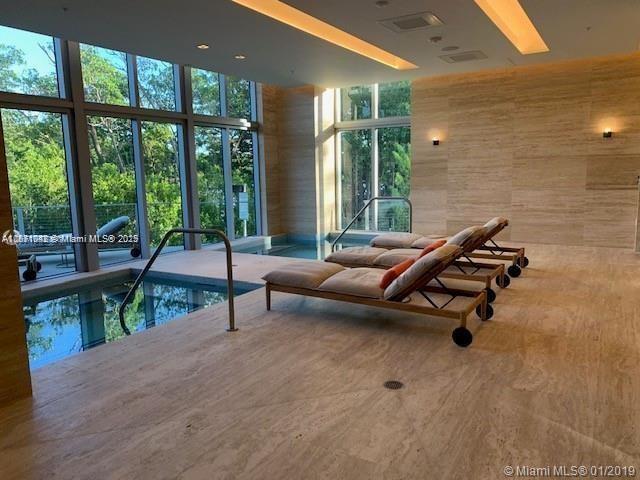 Building Photo - 16385 Biscayne Blvd
