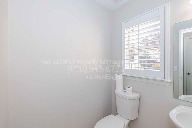 Building Photo - 4709 Morning Dew Ct