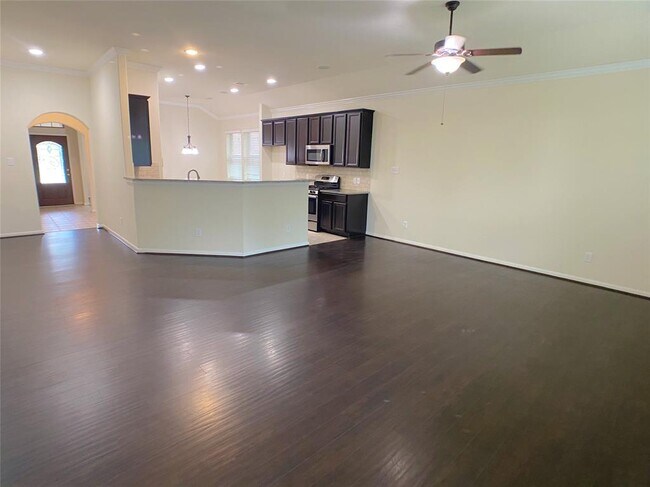 Building Photo - 27519 Gracefield Ln