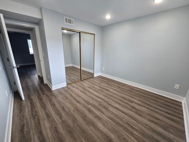 Building Photo - 3527 Percy St