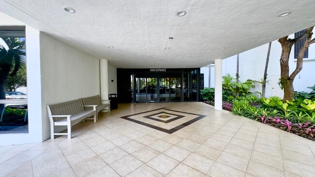 Building Photo - 5100 N Ocean Blvd