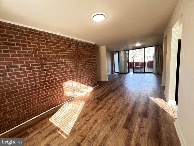 Building Photo - 782 Quince Orchard Blvd