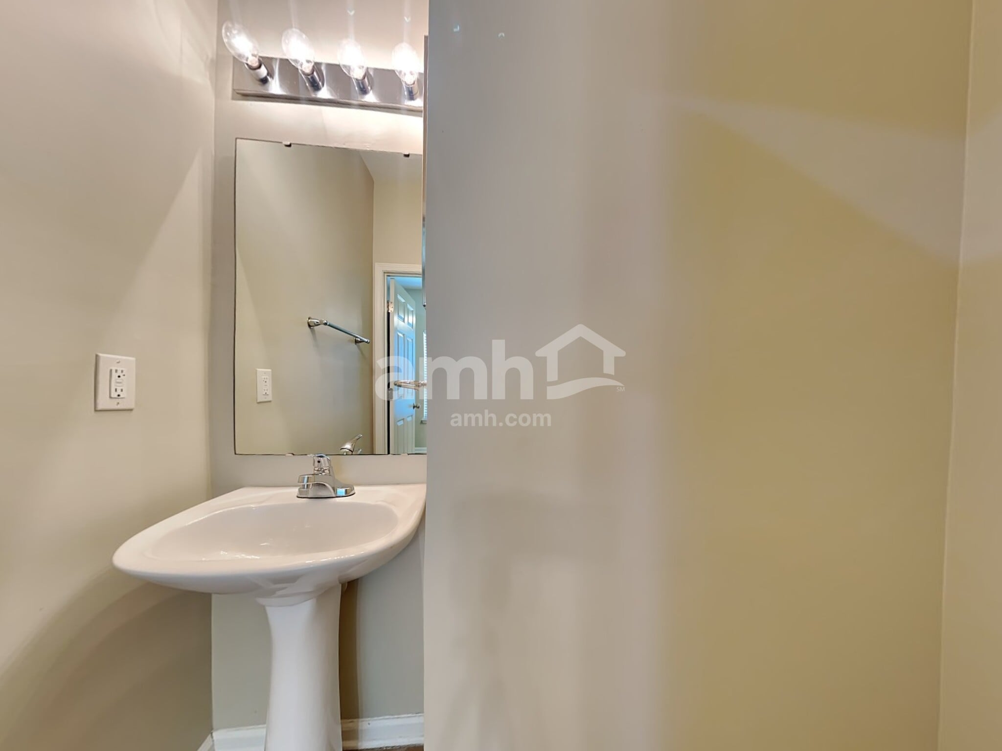 Building Photo - 96615 Commodore Point Dr