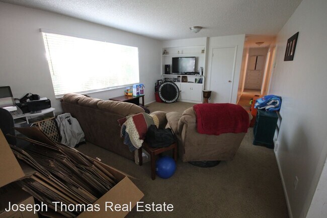 Building Photo - 3 br, 1.5 bath House - 440 E 850 S