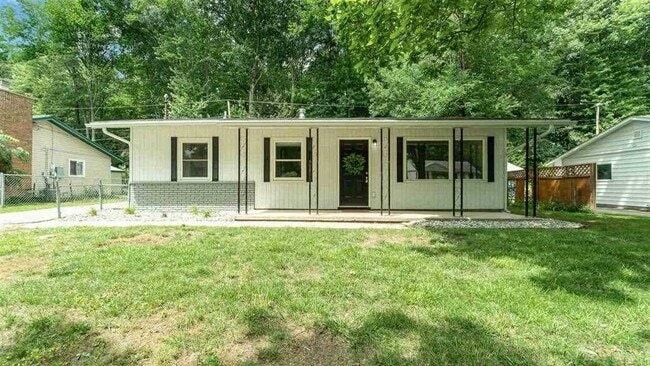 Primary Photo - 715 Kenny Ct