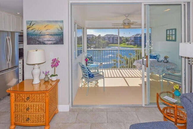 Building Photo - 353 S US Hwy 1