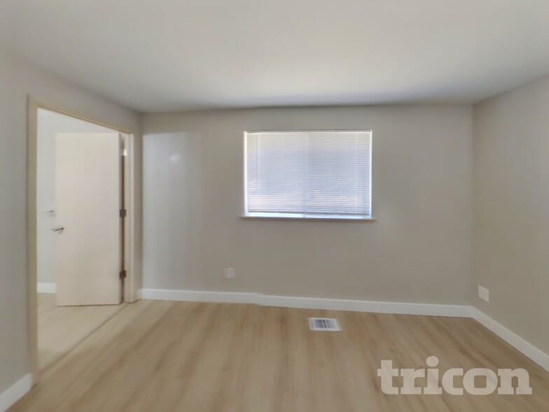 Building Photo - 5925 Beltway Loop SE