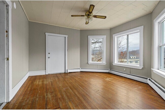 Building Photo - 76 Maine Ave