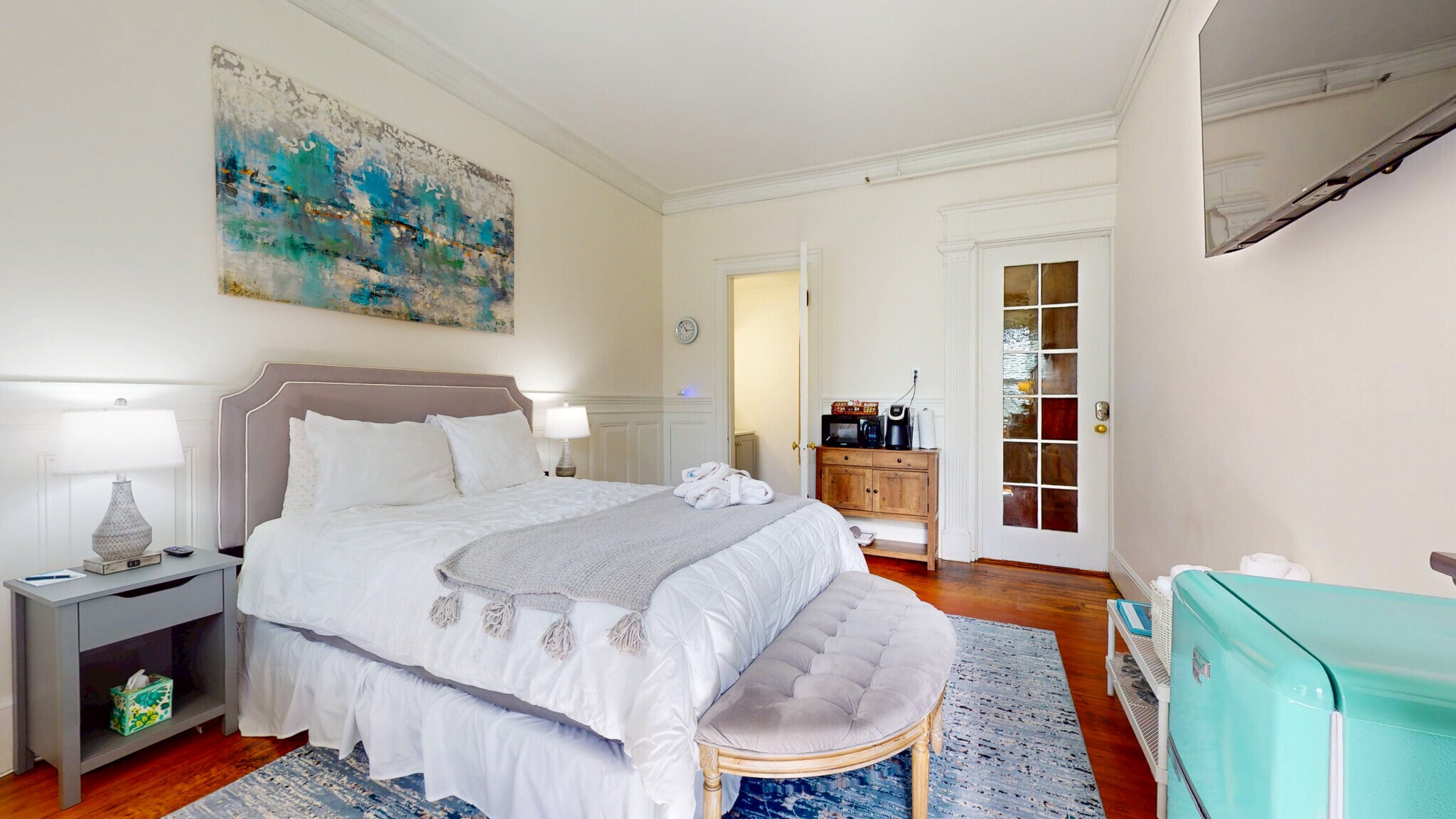 Building Photo - 1029 Beacon St