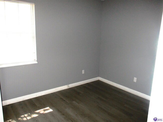 Building Photo - 314 Crossgate Rd