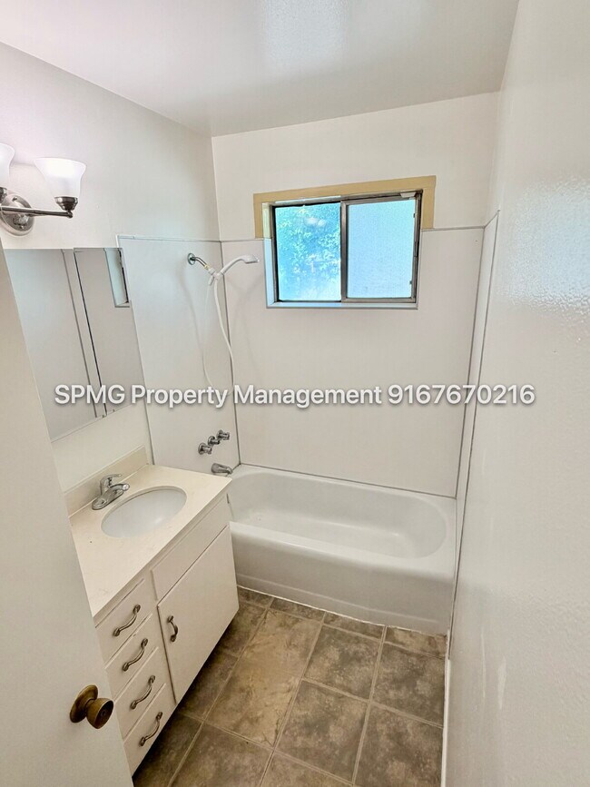Building Photo - 3 Bedroom Sacramento Rental with Large Yard