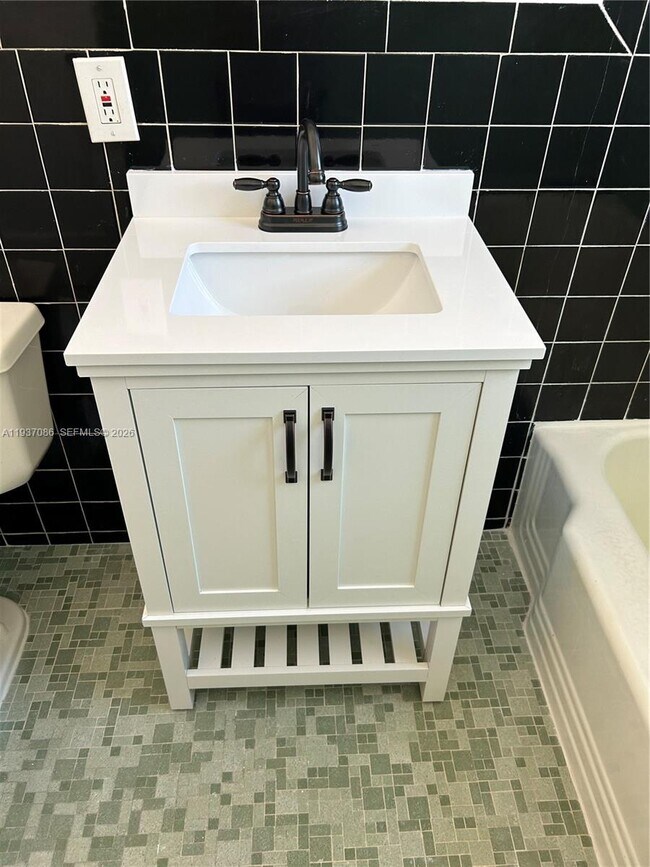 Building Photo - 235 83rd St