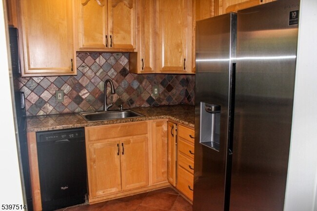 Building Photo - 2467 NJ-10