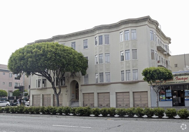 Building Photo - 1601 Lombard St