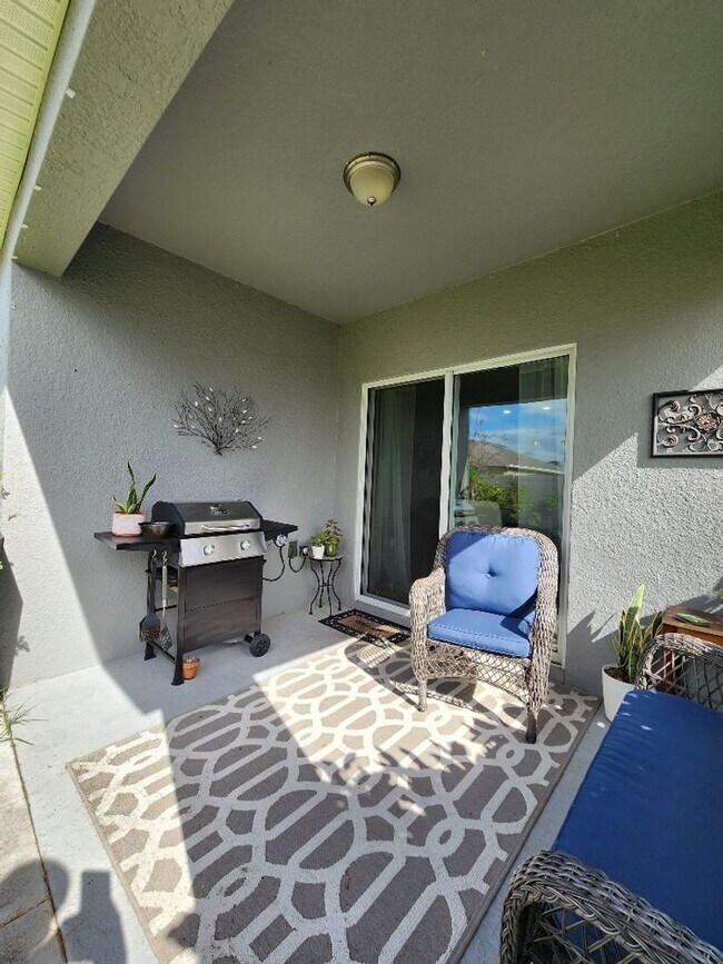 Building Photo - 6030 Grey Heron Dr