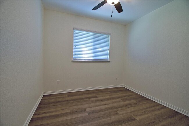 Building Photo - 413 Granite Rock Ln