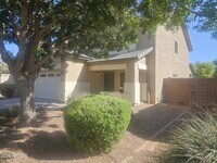 Building Photo - 44304 Vineyard St