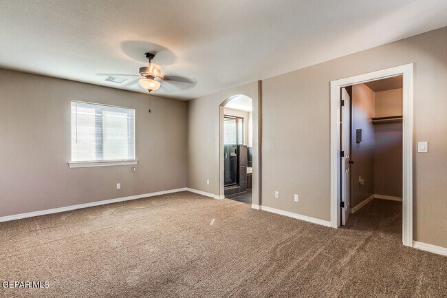 Building Photo - 12664 Paseo Rae Ave